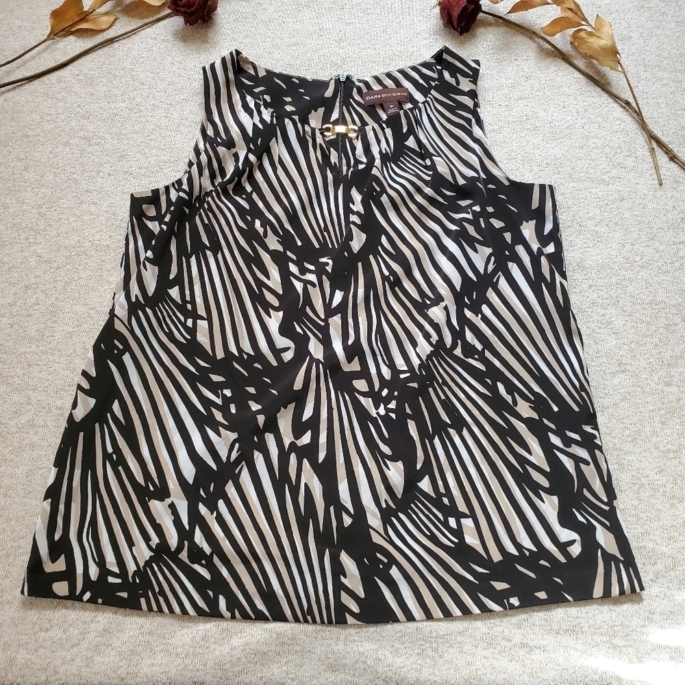 Dana Buchman Sleeveless Blouse